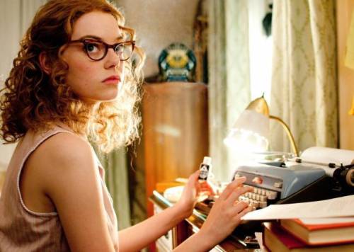 1Emma Stone as Eugenia Skeeter Phelan