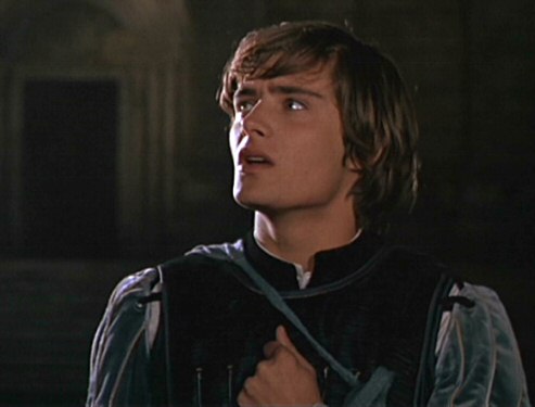 2 Leonard Whiting as Romeo