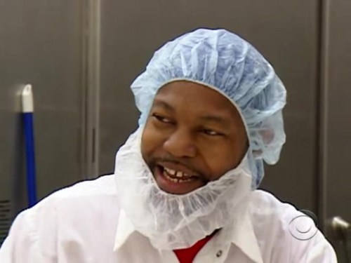 undercover-boss-us-s01e03-2-phil