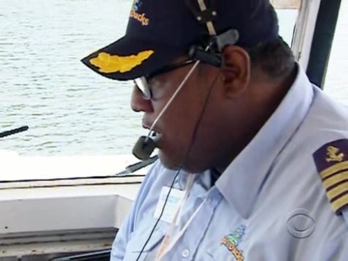 undercover-boss-us-s01e07-1captain